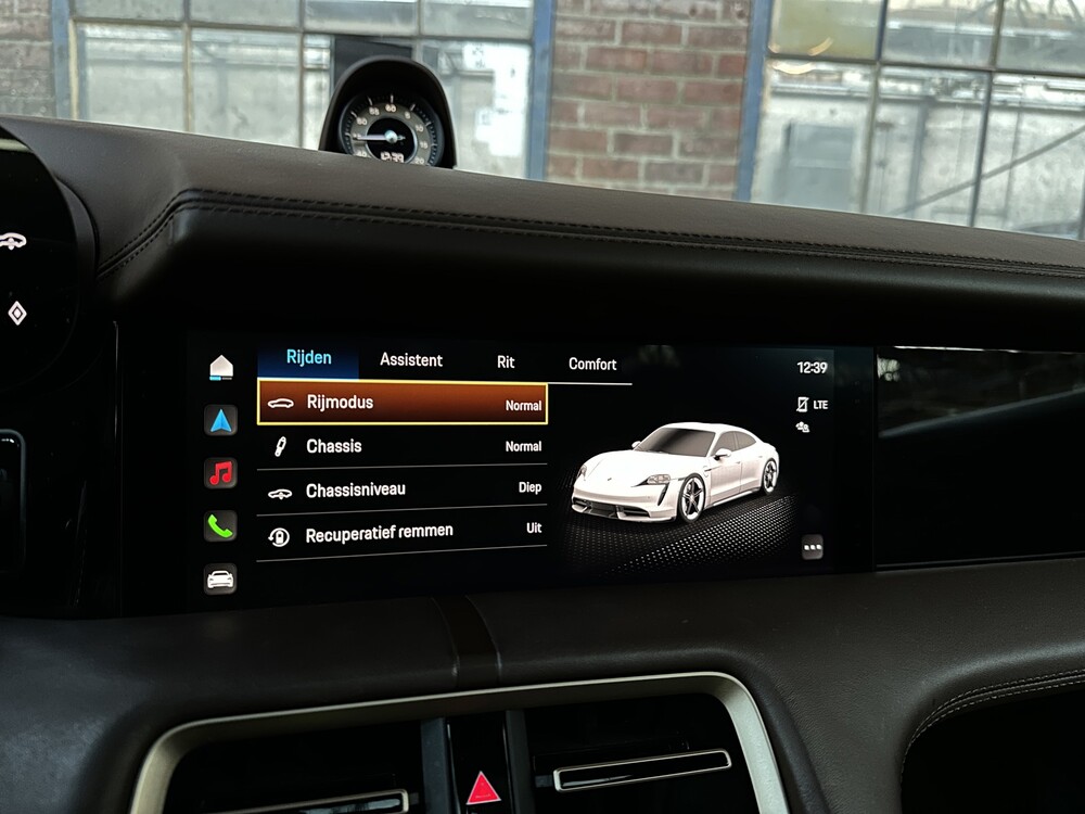 Porsche Taycan 4S Performance 530PS 2020