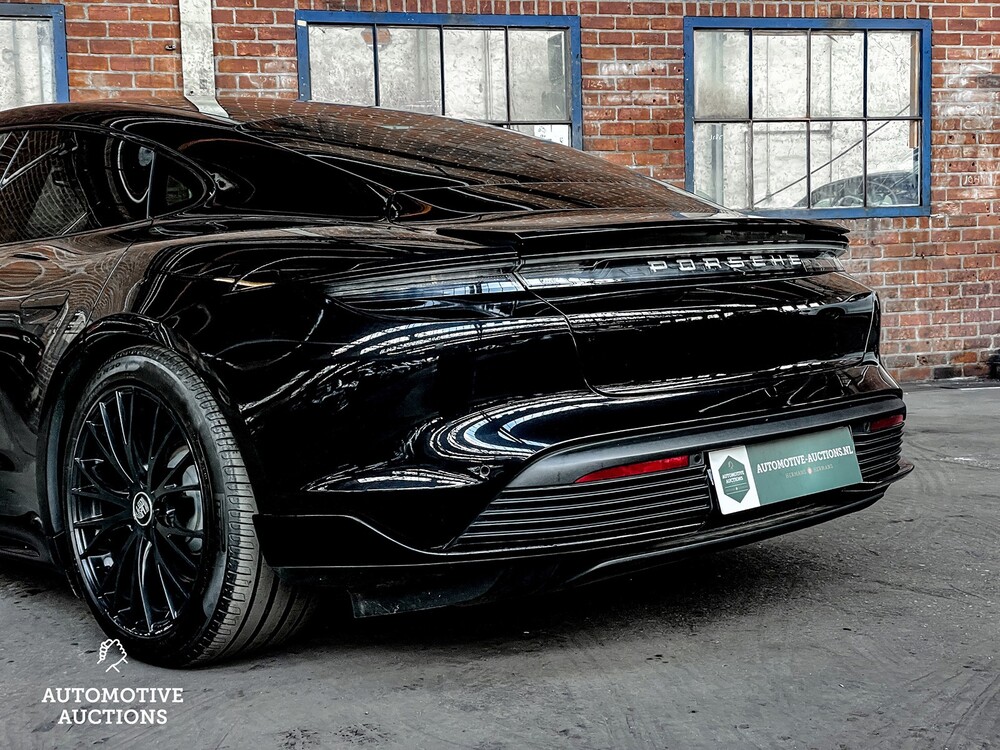 Porsche Taycan 4S Performance 530PS 2020