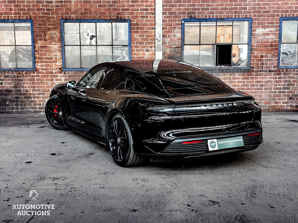 Porsche Taycan 4S Performance 530PS 2020