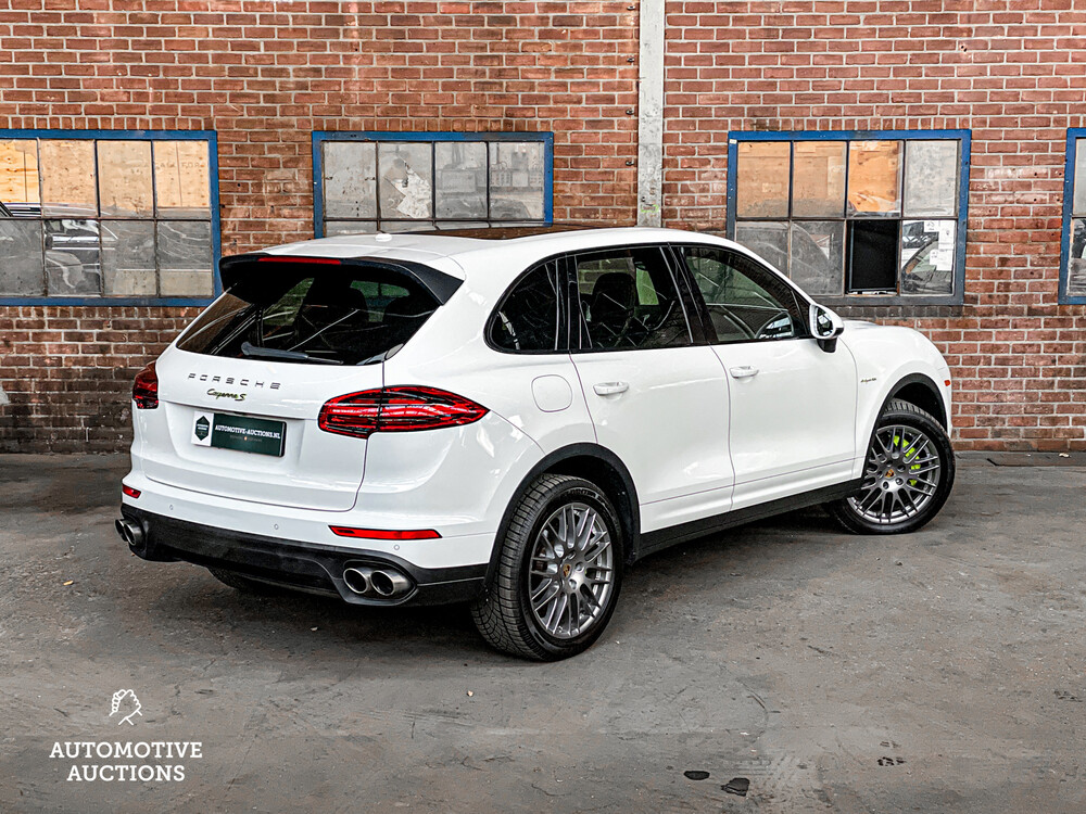 Porsche Cayenne S E-Hybrid 3.0 V6 Platinum Edition 416hp 2016, H-372-HK