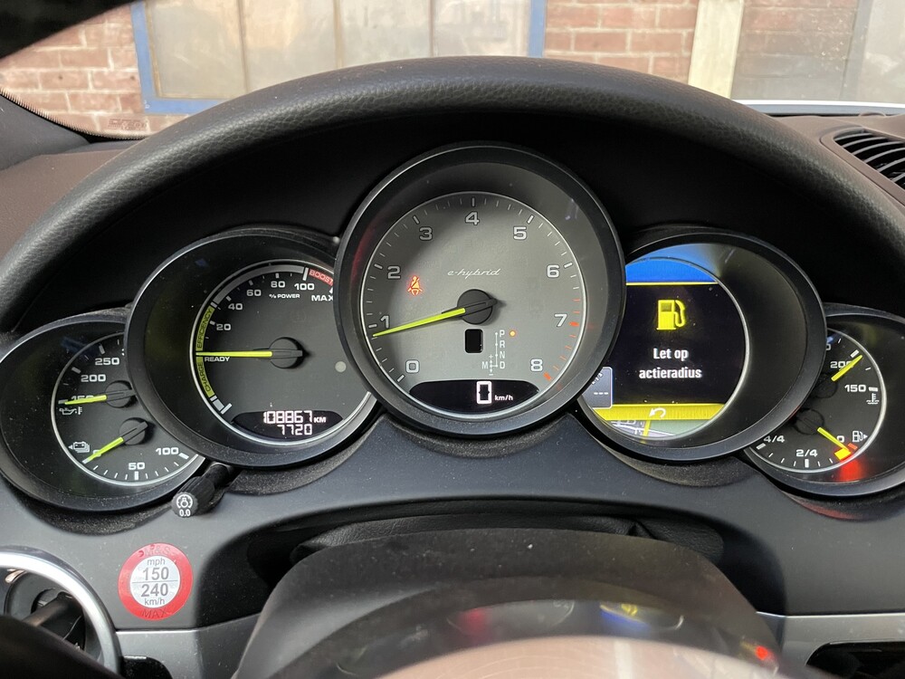 Porsche Cayenne S E-Hybrid 3.0 V6 Platinum Edition 416hp 2016, H-372-HK