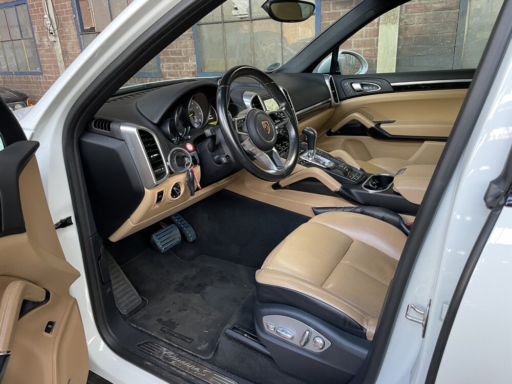 Porsche Cayenne S E-Hybrid 3.0 V6 Platinum Edition 416hp 2016, H-372-HK