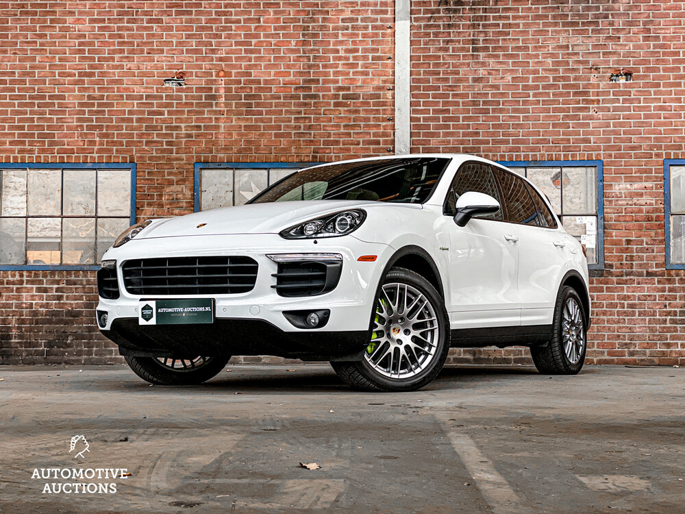 Porsche Cayenne S E-Hybrid 3.0 V6 Platinum Edition 416hp 2016, H-372-HK