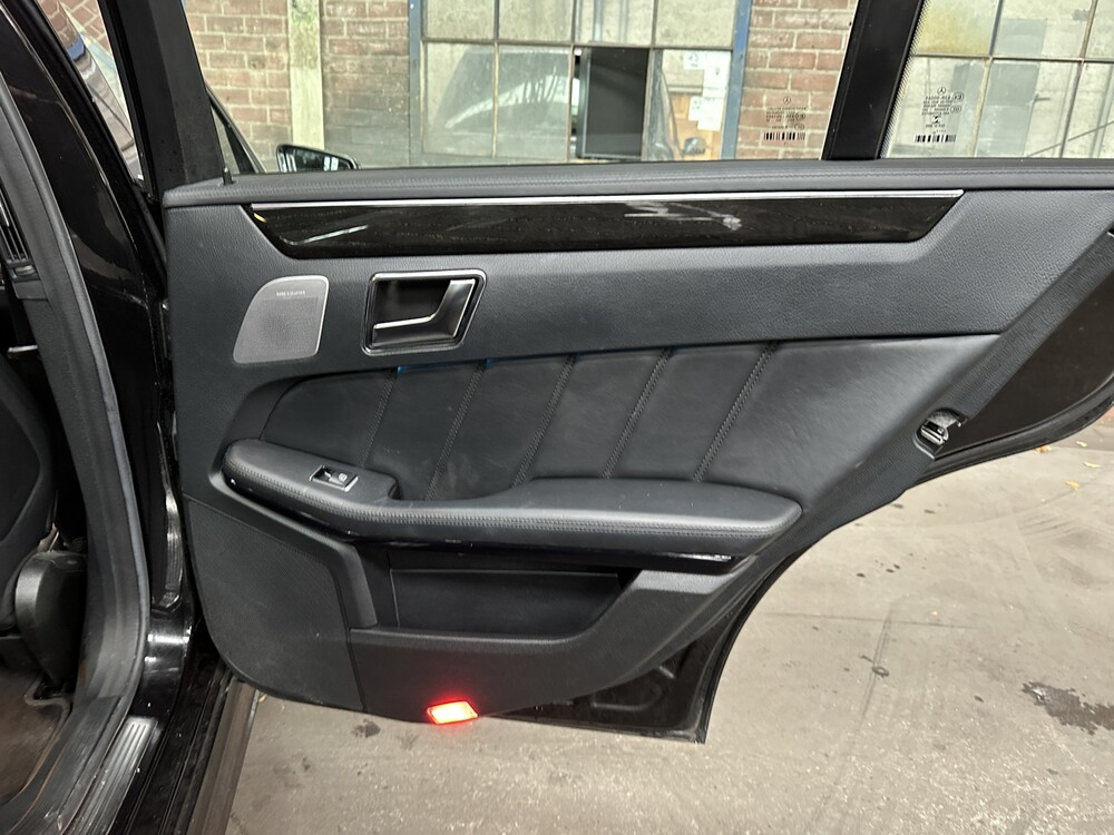 Mercedes-Benz E500 AMG 4Matic 4.6 V8 E-Klasse 408PS 2013, H-726-FK