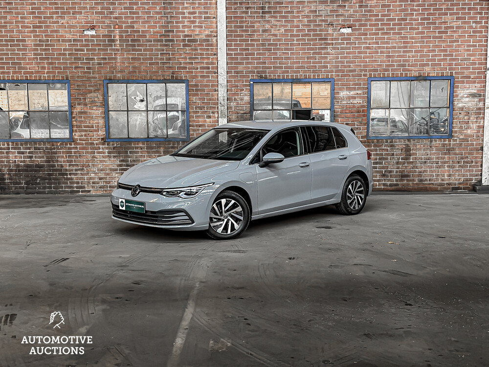 Volkswagen Golf MK8 1.4 eHybrid Style 204PS 2021 Plug-in-Hybrid, S-197-PG