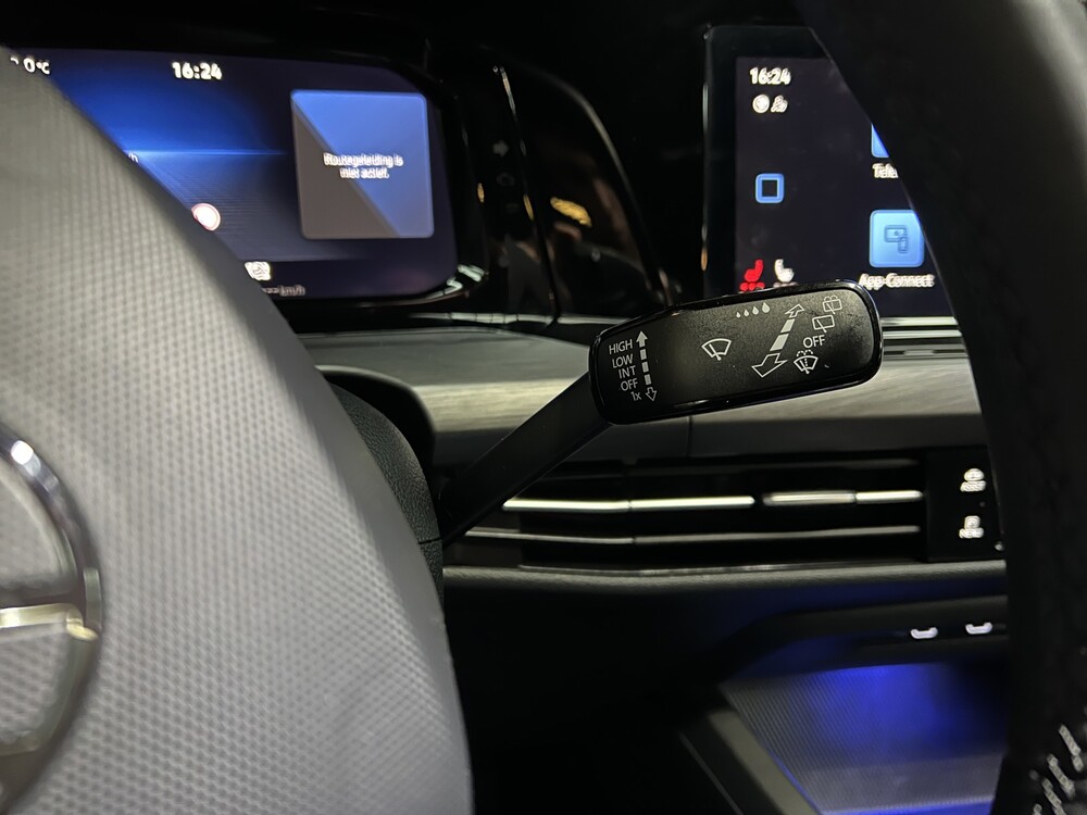 Volkswagen Golf MK8 1.4 eHybrid Style 204PS 2021 Plug-in-Hybrid, S-197-PG