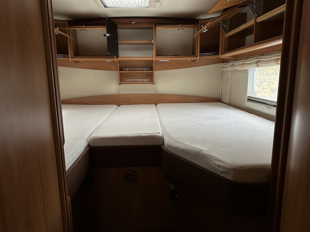 Iveco Concorde Carver 771L Camper 177PS 2009, T-562-NV