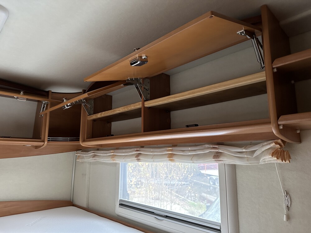 Iveco Concorde Carver 771L Camper 177PS 2009, T-562-NV