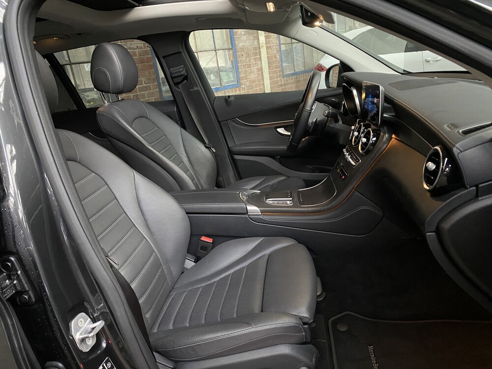 Mercedes-Benz GLC300e 4Matic 320hp 2020 GLC-Class -Plug-In Hybrid-, R-883-RB