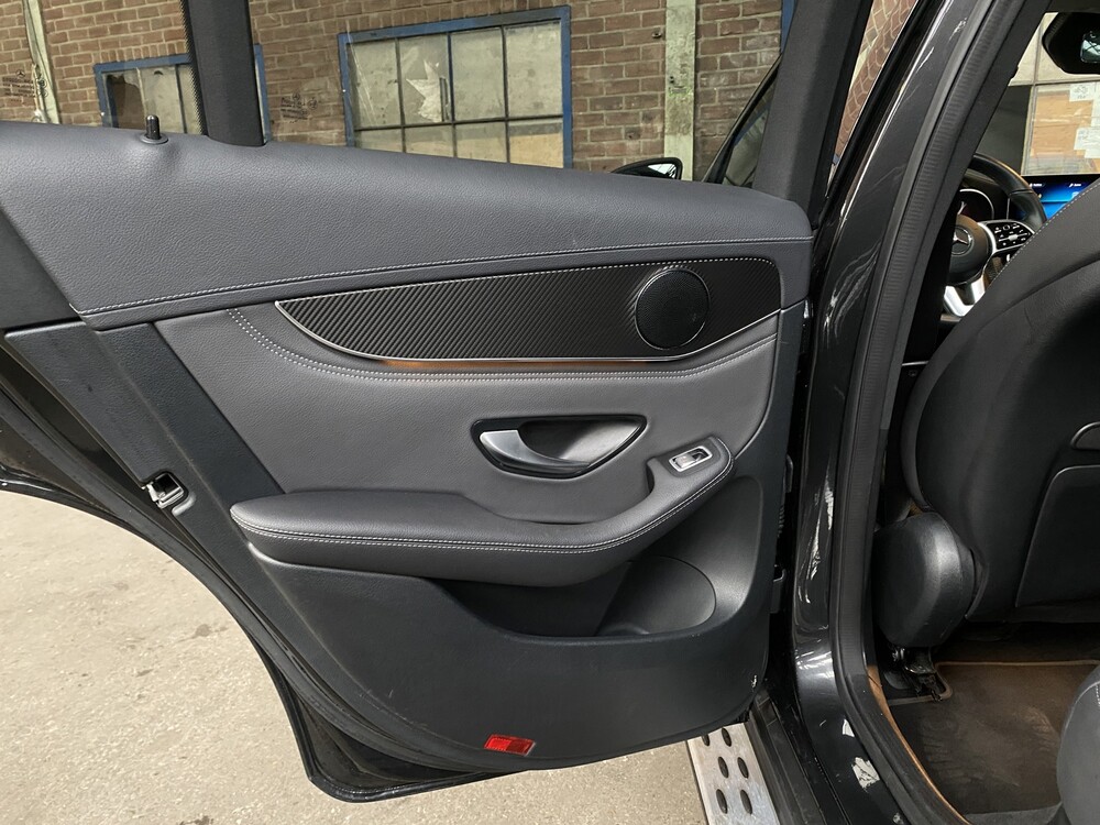 Mercedes-Benz GLC300e 4Matic 320hp 2020 GLC-Class -Plug-In Hybrid-, R-883-RB