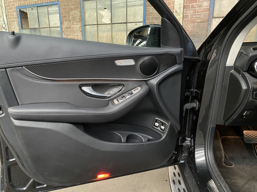 Mercedes-Benz GLC300e 4Matic 320hp 2020 GLC-Class -Plug-In Hybrid-, R-883-RB