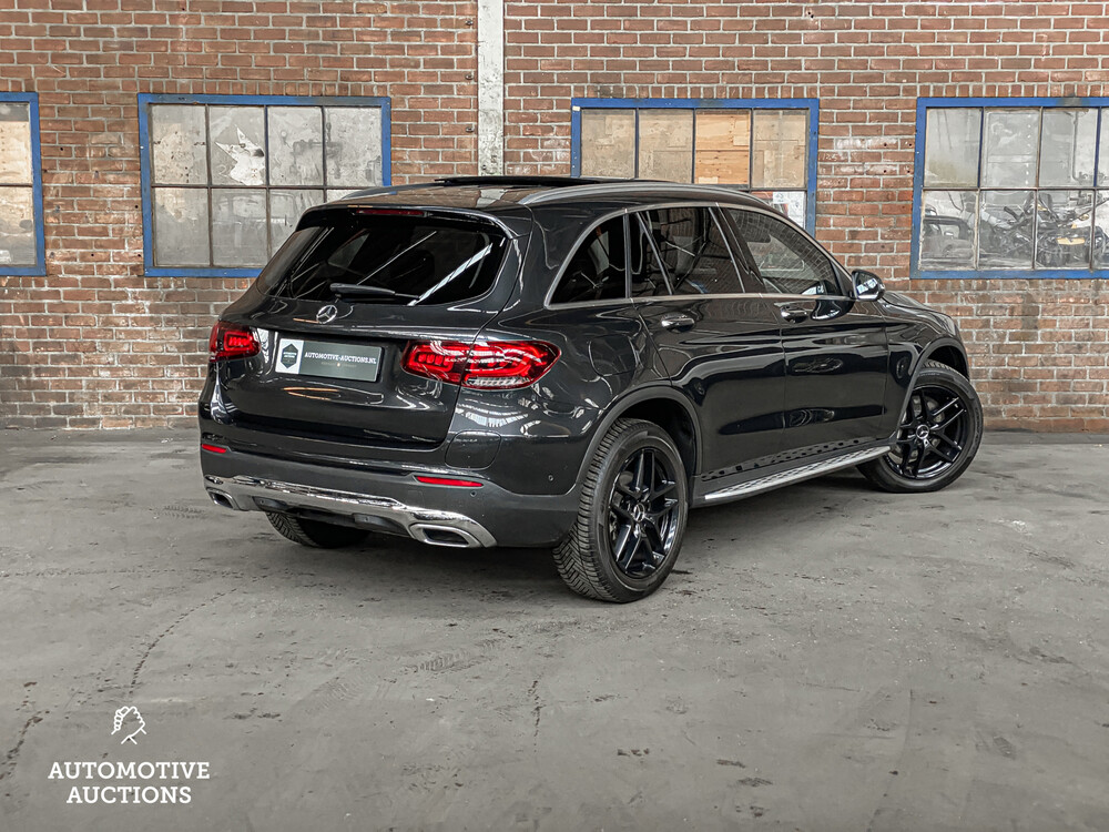 Mercedes-Benz GLC300e 4Matic 320hp 2020 GLC-Class -Plug-In Hybrid-, R-883-RB