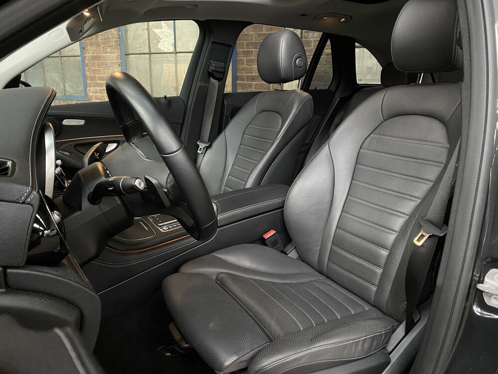 Mercedes-Benz GLC300e 4Matic 320hp 2020 GLC-Class -Plug-In Hybrid-, R-883-RB