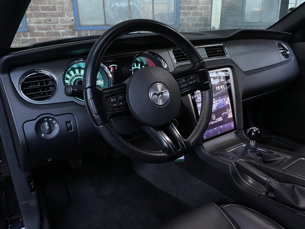 Ford Mustang 3.7 V6 309hp 2014, T-141-FV