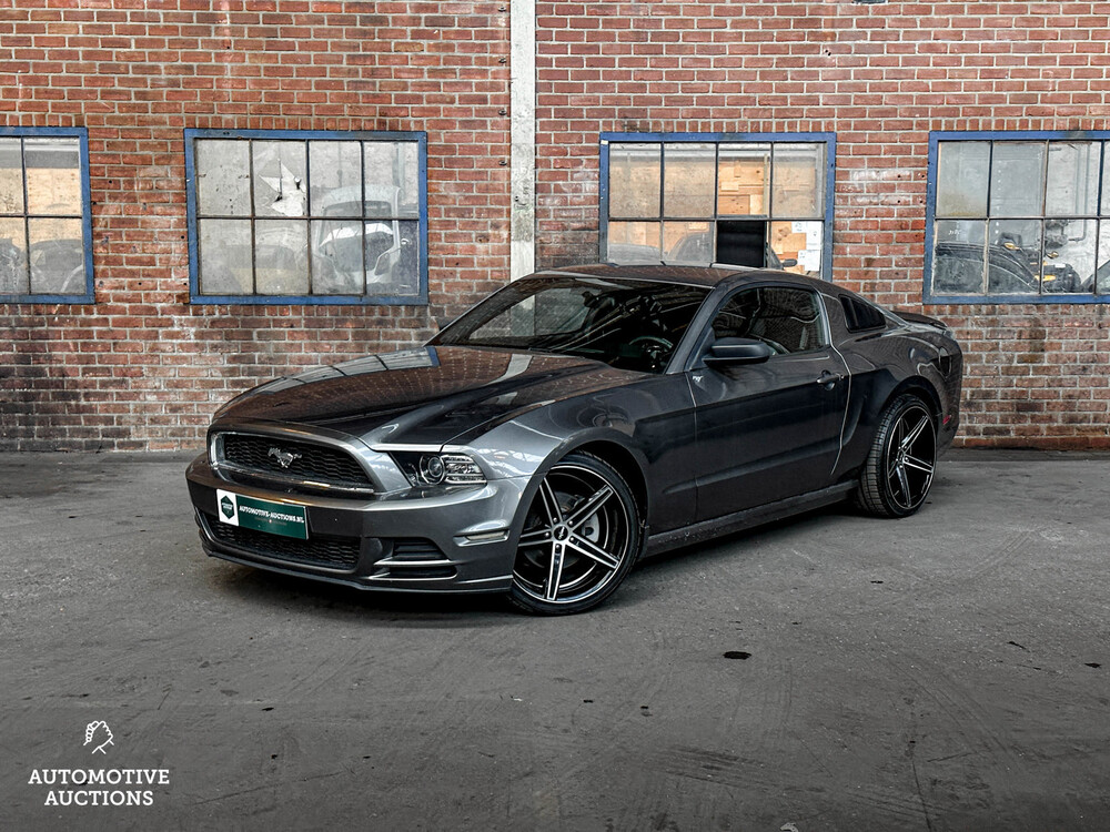 Ford Mustang 3.7 V6 305PS 2014, S-226-SJ