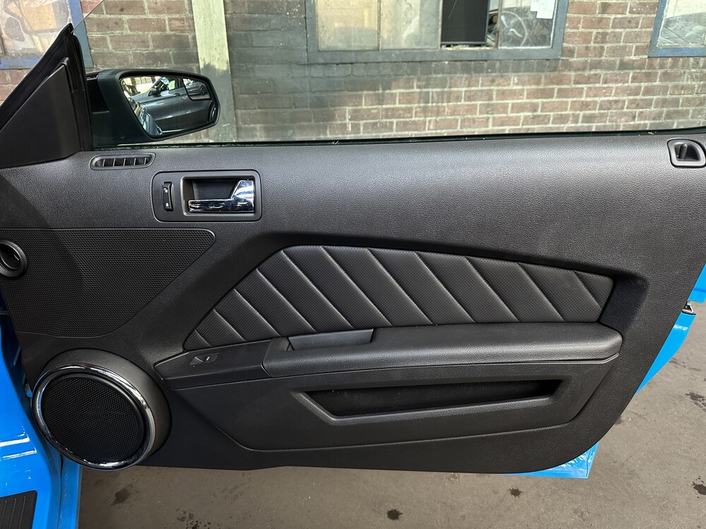 Ford Mustang 3.7 V6 309hp 2014, S-079-ZJ