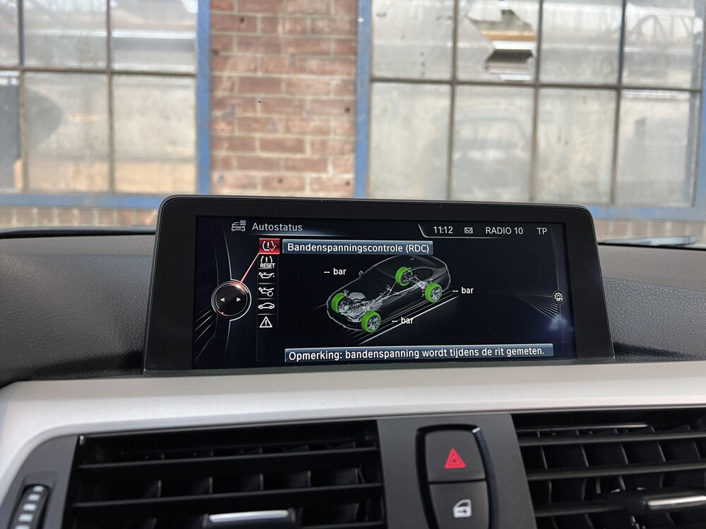 BMW 318d High Executive F30 143pk 2015 3-serie, XV-307-K