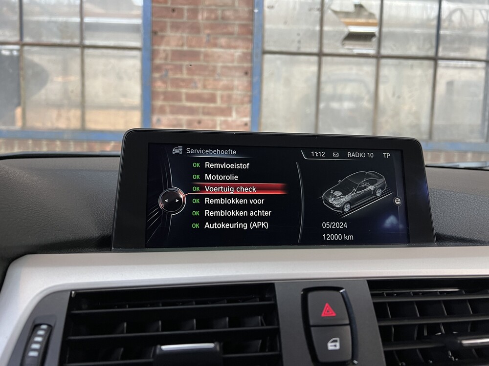 BMW 318d High Executive F30 143pk 2015 3-serie, XV-307-K