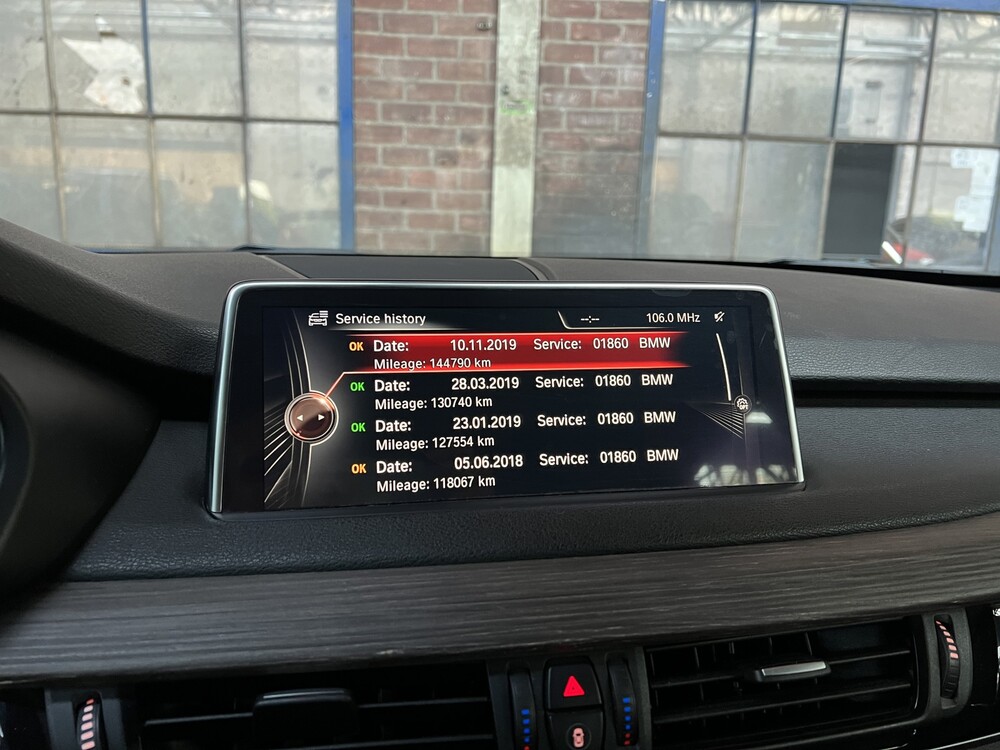 BMW X5 xDrive50i 7-Persoons 449pk 2014