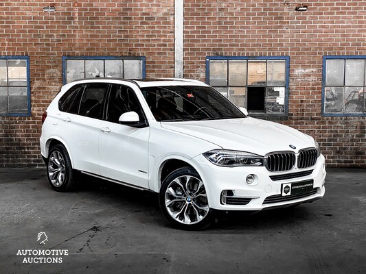 BMW X5 xDrive50i 7-Persoons 449pk 2014