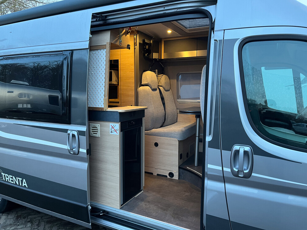 Citroen Possl Trenta 640 140PS 2020