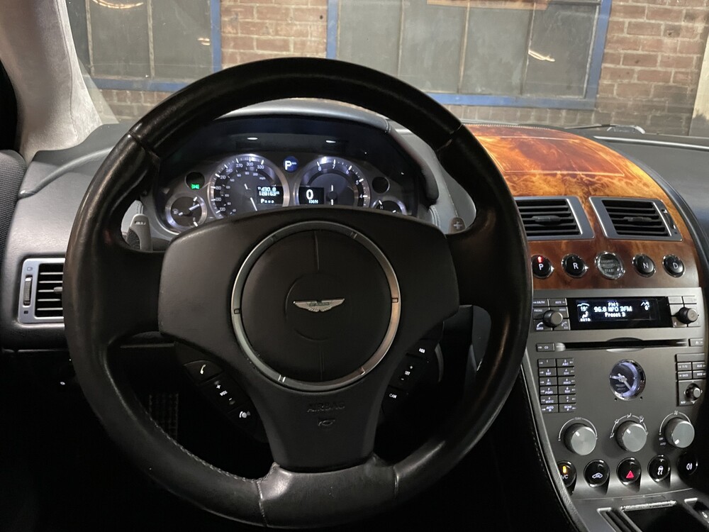 Aston Martin DB9 5.9 V12 Touchtronic 457hp 2006 -Orig. NL-, 71-SH-KN -Youngtimer-