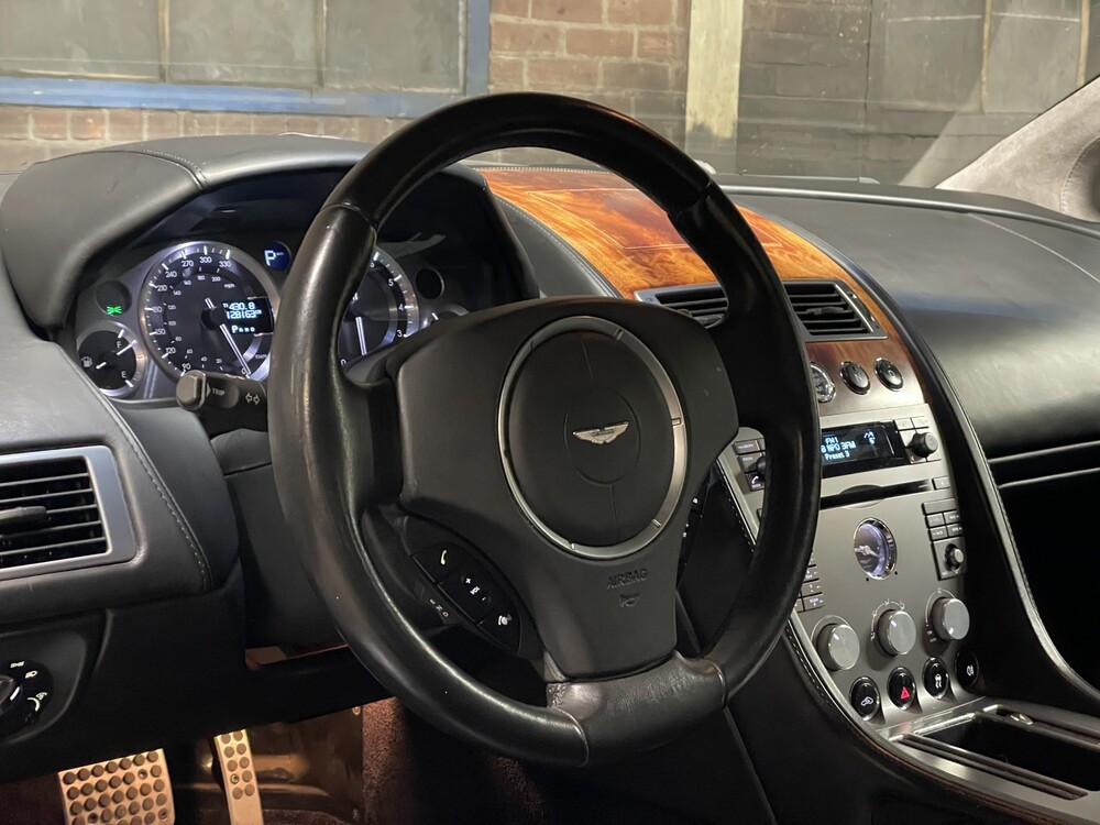 Aston Martin DB9 5.9 V12 Touchtronic 457hp 2006 -Orig. NL-, 71-SH-KN -Youngtimer-