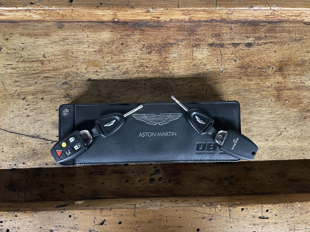 Aston Martin DB9 5.9 V12 Touchtronic 457hp 2006 -Orig. NL-, 71-SH-KN -Youngtimer-