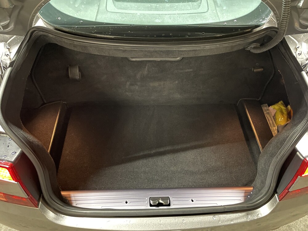 Aston Martin DB9 5.9 V12 Touchtronic 457hp 2006 -Orig. NL-, 71-SH-KN -Youngtimer-