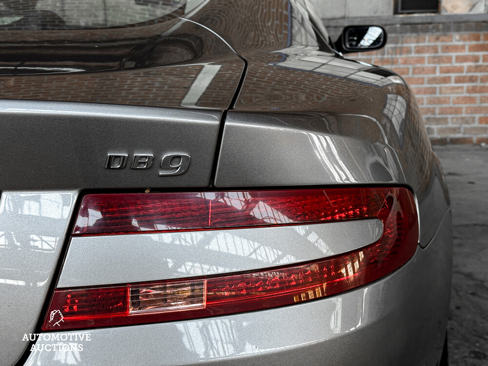 Aston Martin DB9 5.9 V12 Touchtronic 457hp 2006 -Orig. NL-, 71-SH-KN -Youngtimer-