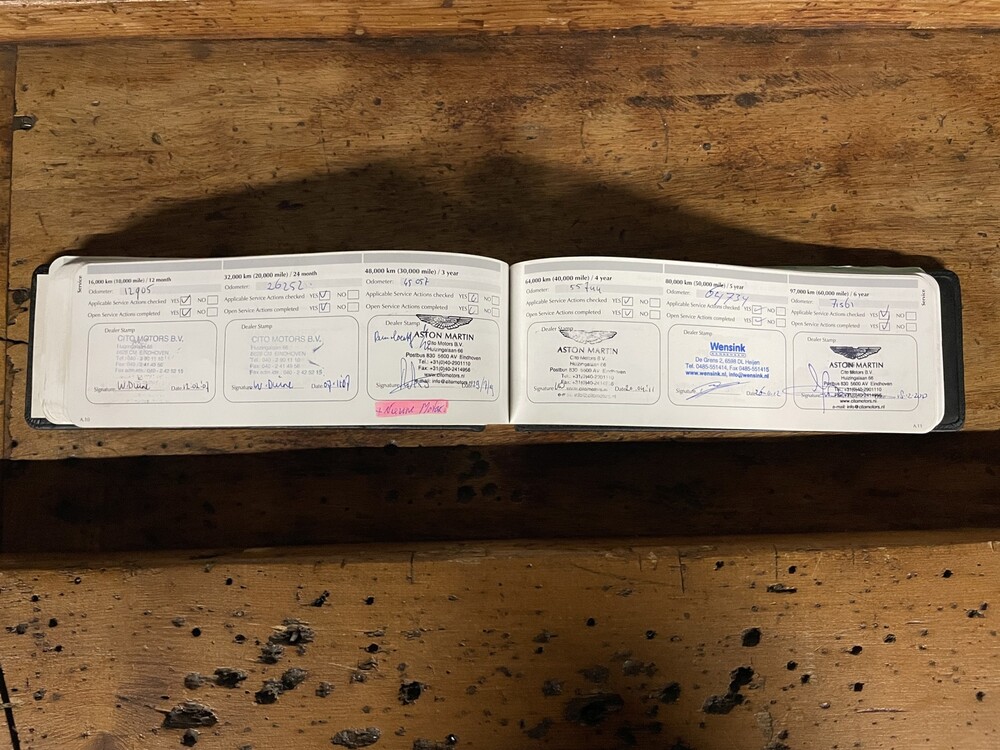 Aston Martin DB9 5.9 V12 Touchtronic 457hp 2006 -Orig. NL-, 71-SH-KN -Youngtimer-
