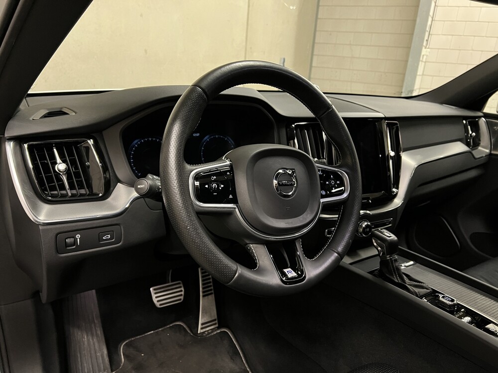 Volvo XC60 R-Design T6 AWD 334pk 2017, TN-081-Z