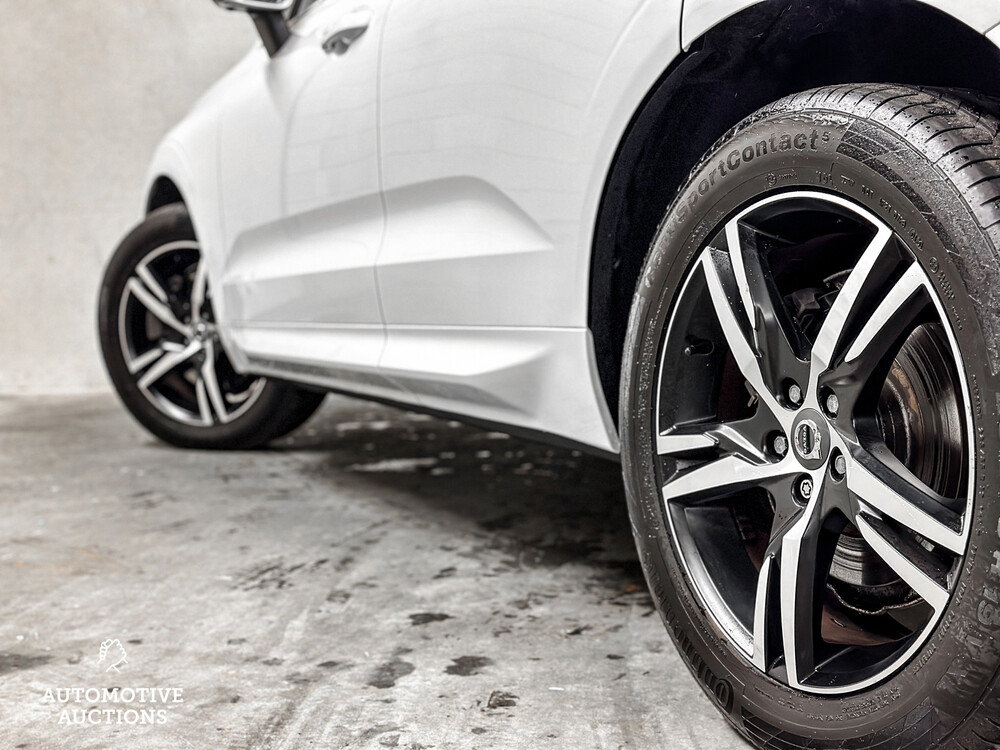 Volvo XC60 R-Design T6 AWD 334pk 2017, TN-081-Z