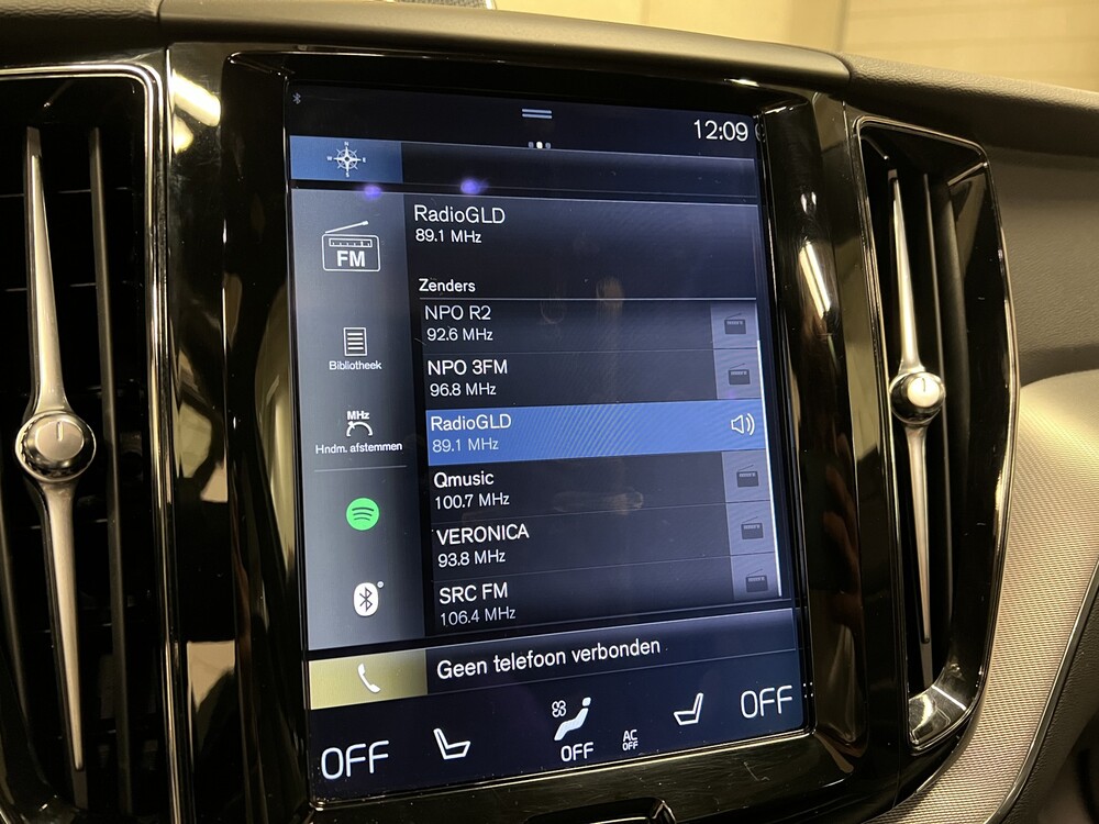 Volvo XC60 R-Design T6 AWD 334pk 2017, TN-081-Z