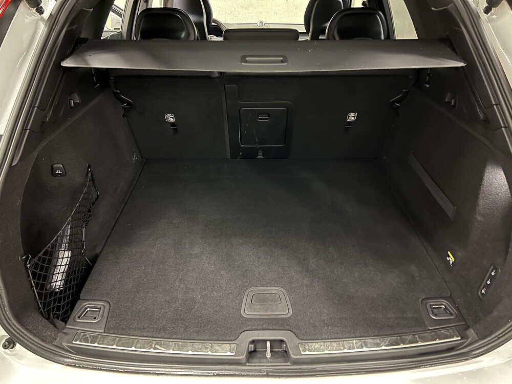 Volvo XC60 R-Design T6 AWD 334pk 2017, TN-081-Z