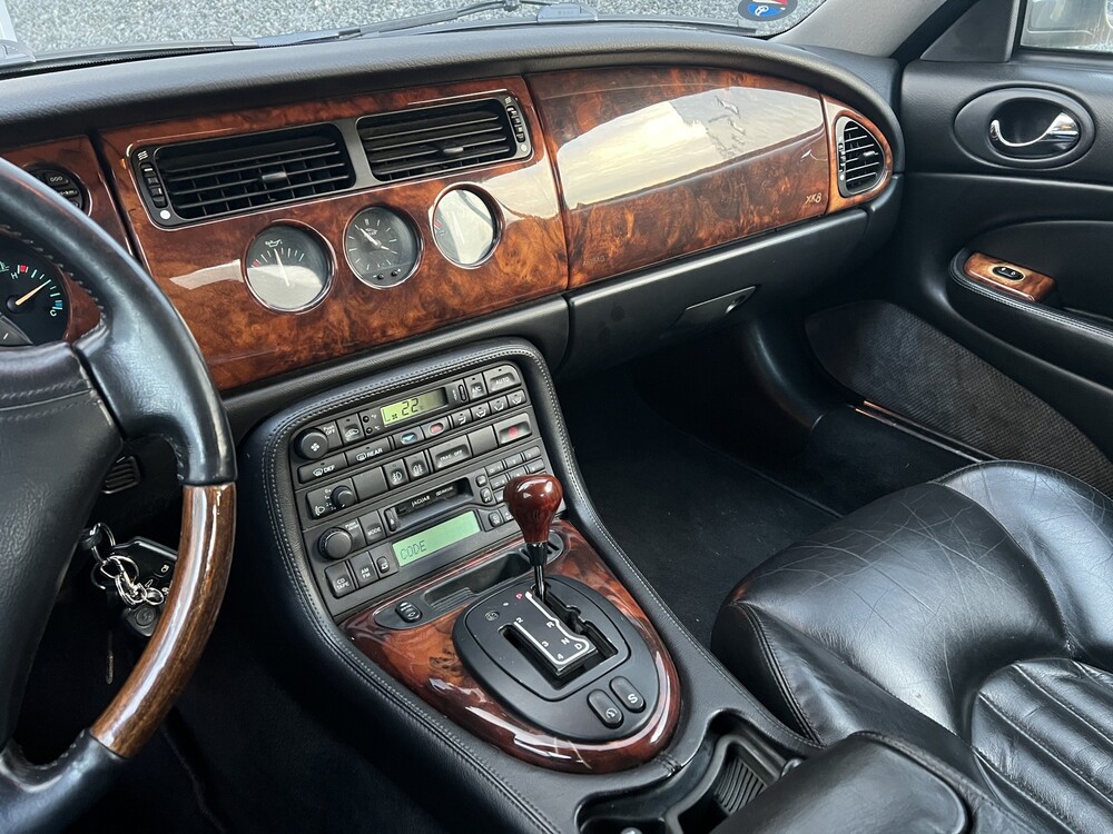 Jaguar XK8 4.0 V8 Cabriolet 298PS 1998, ST-JZ-11 -Youngtimer-