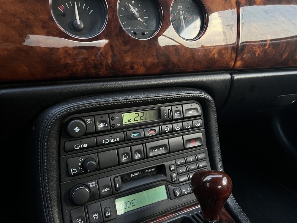 Jaguar XK8 4.0 V8 Cabriolet 298PS 1998, ST-JZ-11 -Youngtimer-