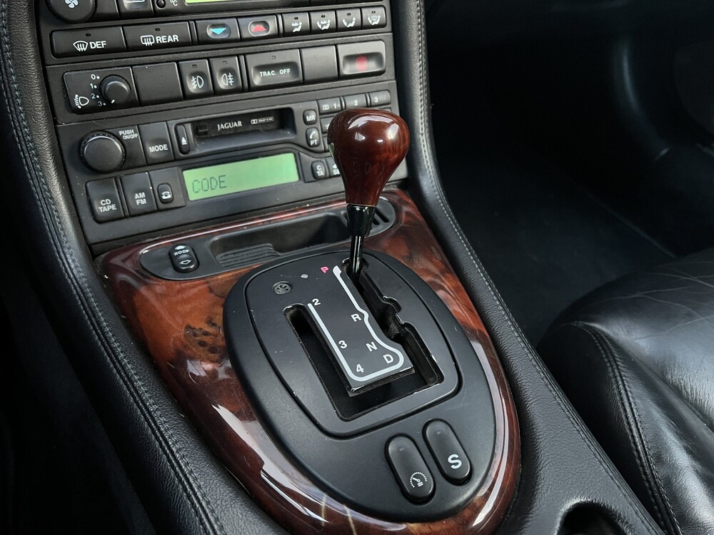 Jaguar XK8 4.0 V8 Cabriolet 298PS 1998, ST-JZ-11 -Youngtimer-