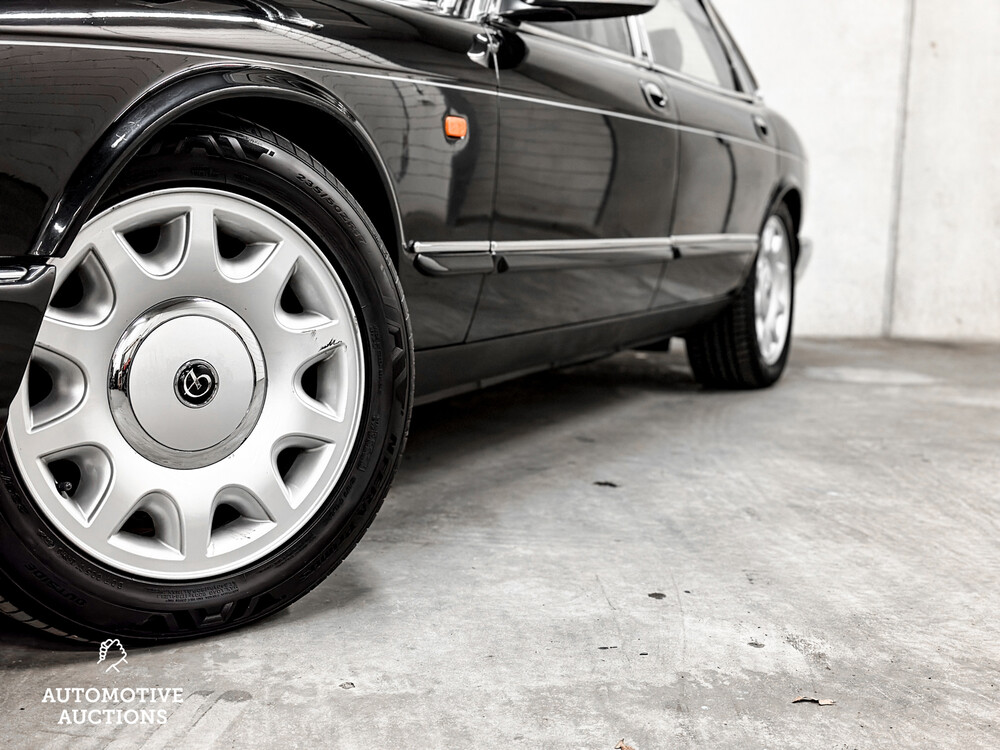 Daimler Super V8 4.0 363PS 1998, SZ-GX-55