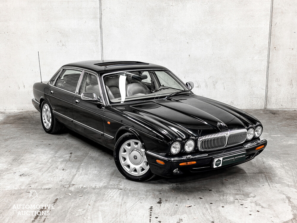 Daimler Super V8 4.0 363PS 1998, SZ-GX-55