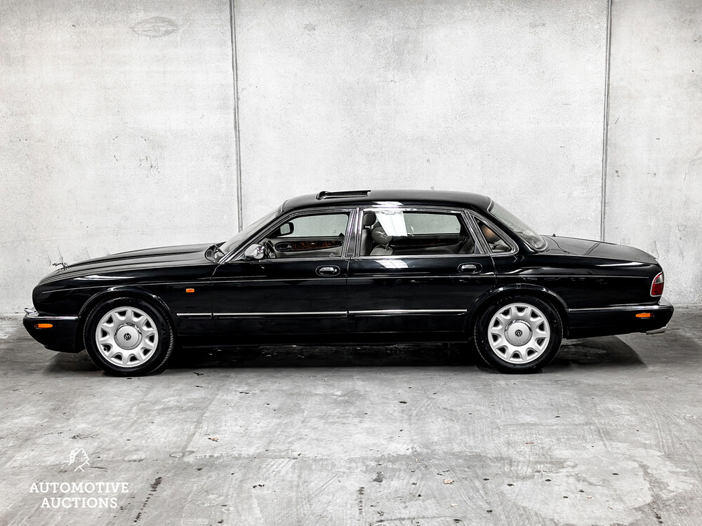 Daimler Super V8 4.0 363PS 1998, SZ-GX-55