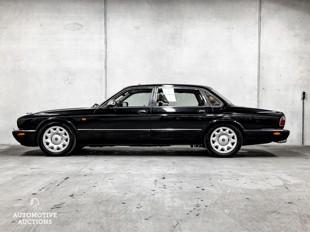 Daimler Super V8 4.0 363PS 1998, SZ-GX-55