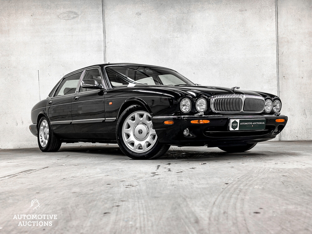 Daimler Super V8 4.0 363PS 1998, SZ-GX-55