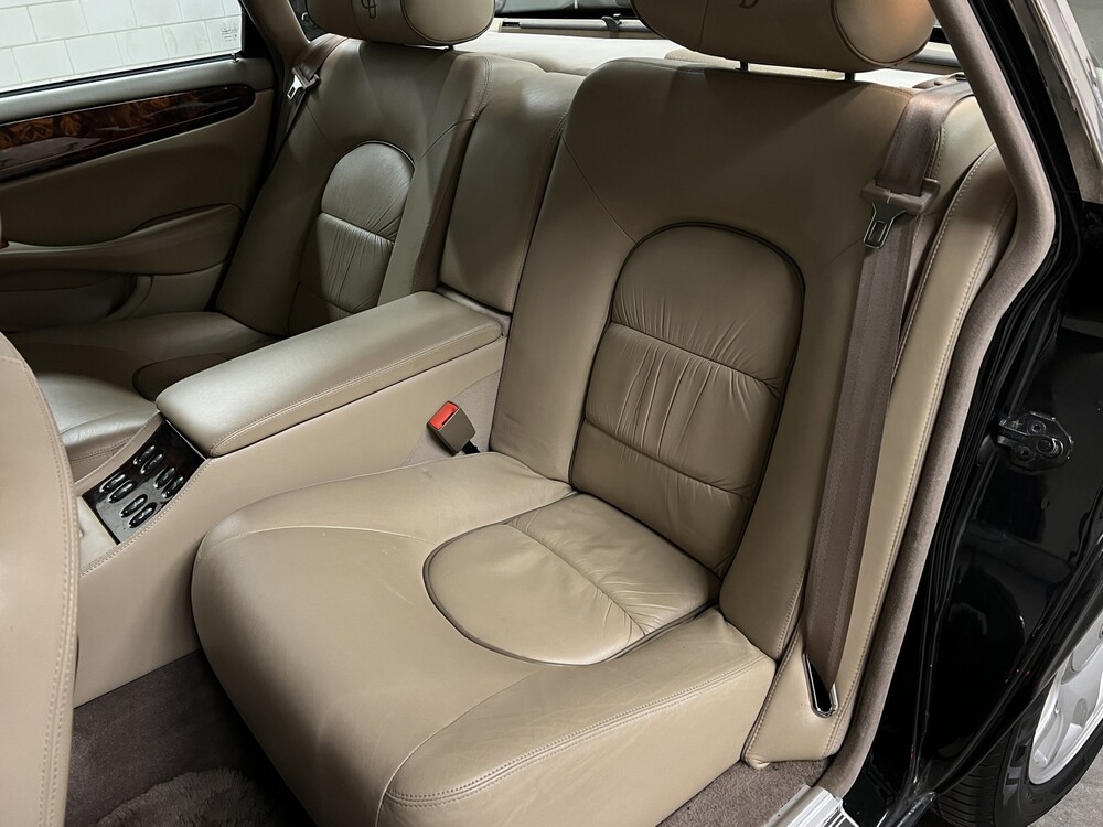 Daimler Super V8 4.0 363PS 1998, SZ-GX-55