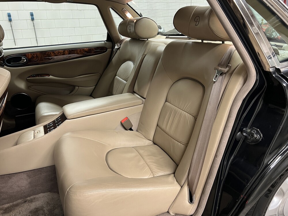 Daimler Super V8 4.0 363PS 1998, SZ-GX-55