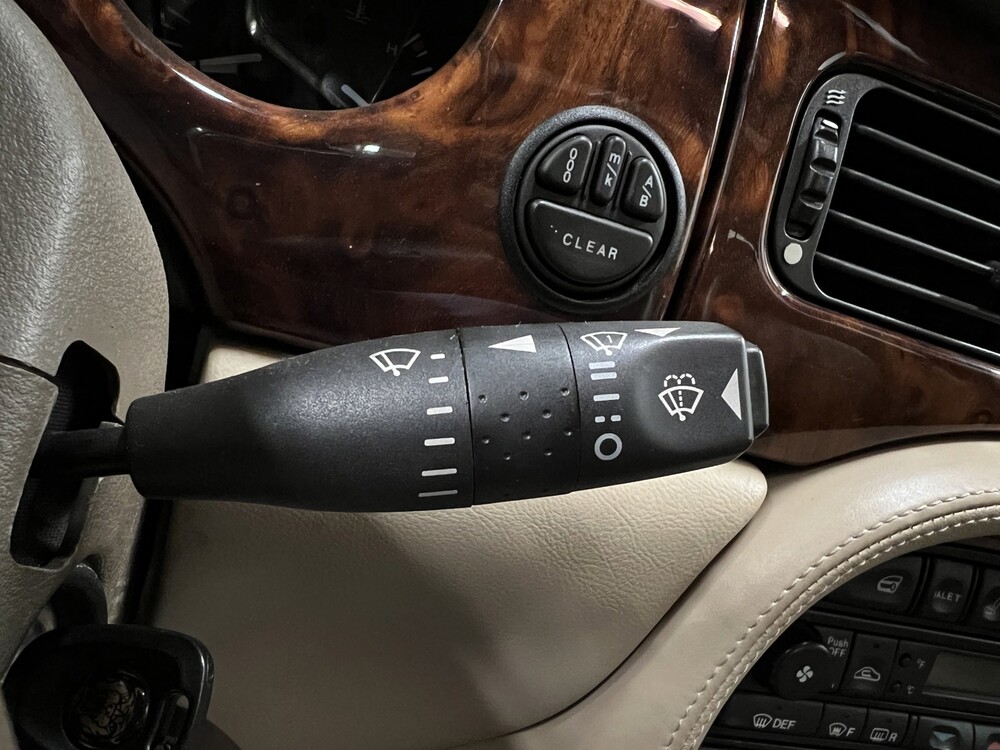 Daimler Super V8 4.0 363PS 1998, SZ-GX-55