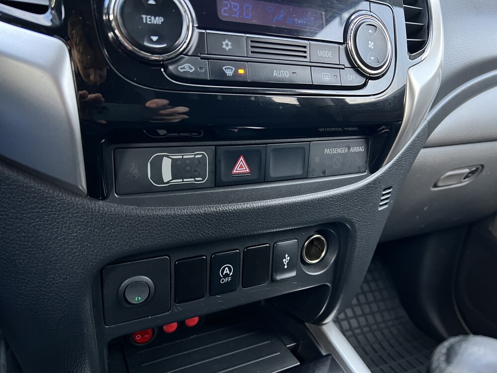 Mitsubishi L200 2.4 DI-D CC Intense 181PS 2016, VT-554-F