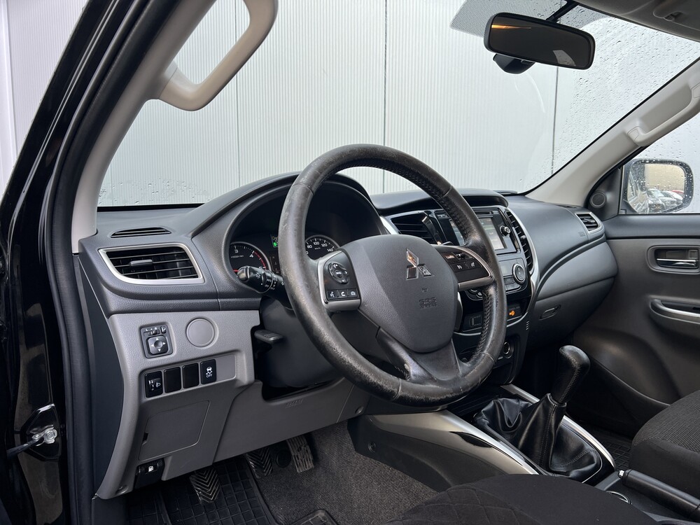Mitsubishi L200 2.4 DI-D CC Intense 181PS 2016, VT-554-F