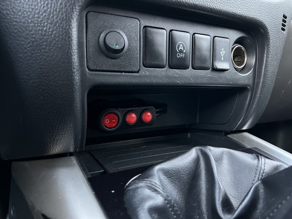 Mitsubishi L200 2.4 DI-D CC Intense 181PS 2016, VT-554-F