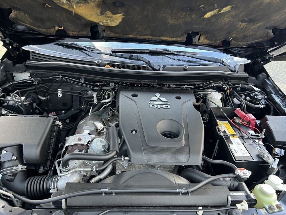 Mitsubishi L200 2.4 DI-D CC Intense 181PS 2016, VT-554-F